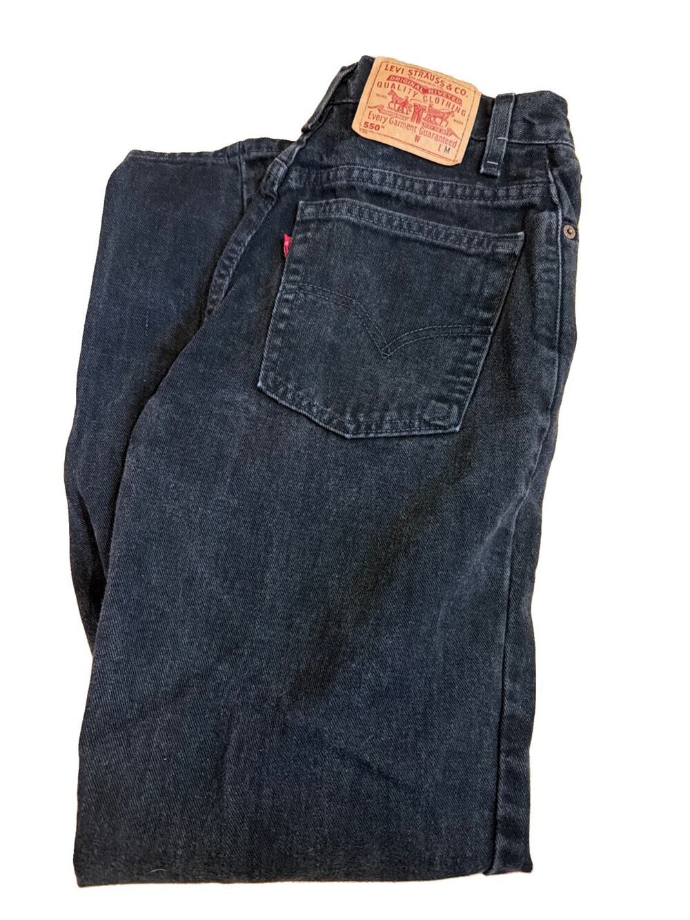 Vintage Levis 550 Women’s 8 M Black Denim Jeans USA Made Relaxed Fit Tapered Leg